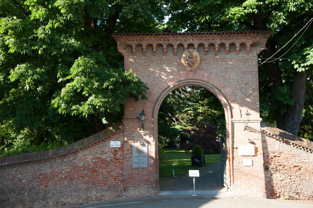 Отель Relais Del Castello Di Oviglio Экстерьер фото